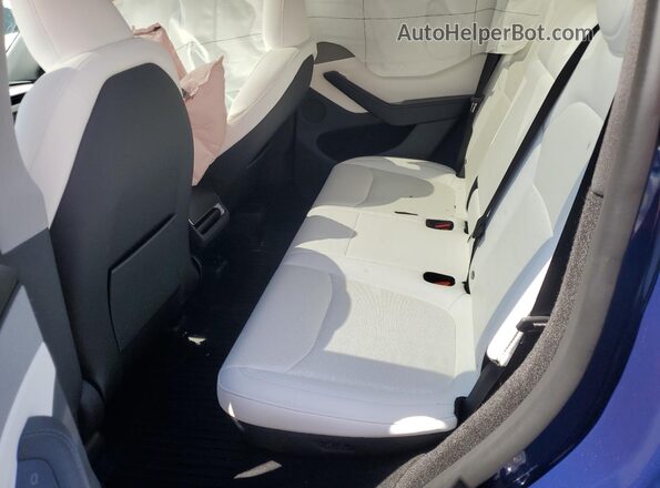 7SAYGDED5TF524612 2026 TESLA MODEL Blue Հետևի նստատեղերի տեսք