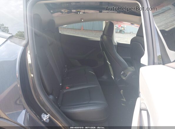 7SAYGDED6SF269807 2025 TESLA MODEL Y Серый Вид наклейки с VIN-кодом