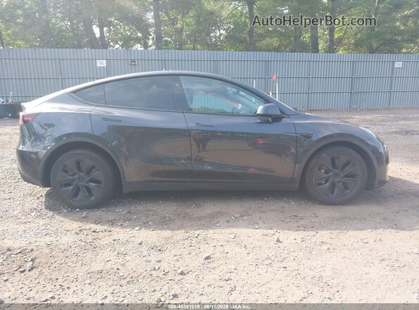 7SAYGDED6SF269807 2025 TESLA MODEL Y Серый Вид задней части салона