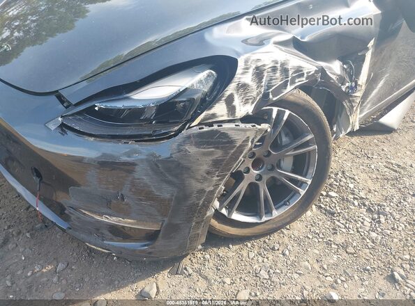 7SAYGDED6SF269807 2025 TESLA MODEL Y Серый Вид спереди