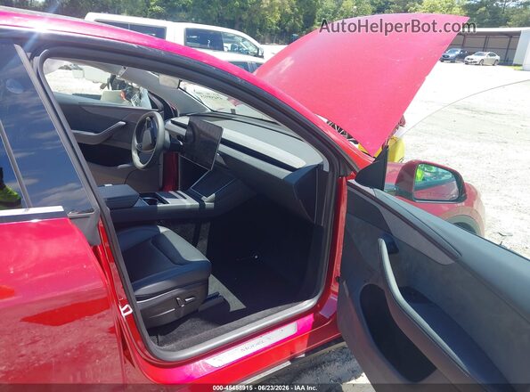 7SAYGDED6TA455541 2026 TESLA MODEL Y Красный Вид салона спереди