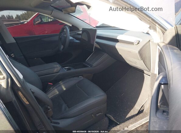 7SAYGDED6TF401370 2026 TESLA MODEL Y Gray Front interior view