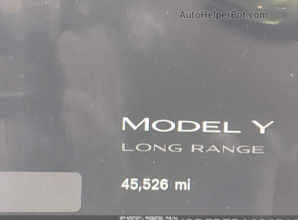 7SAYGDED7RA296540 2024 TESLA MODEL Y Gray Vista interior trasera