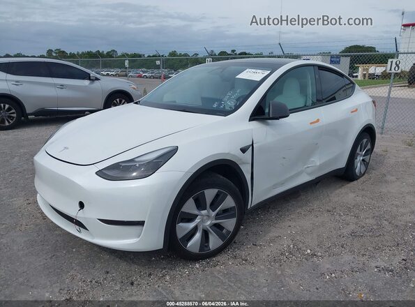 7SAYGDED7RF041180 2024 TESLA MODEL Y Белый Передняя левая четверть