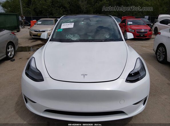 7SAYGDED7SA373669 2025 TESLA MODEL Y Белый Вид спереди