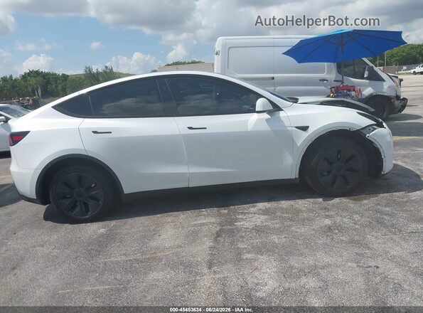 7SAYGDED7SA374238 2025 TESLA MODEL Y Белый Вид задней части салона