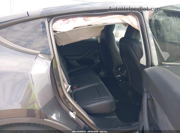 7SAYGDED7SF259917 2025 TESLA MODEL Y Серый Вид наклейки с VIN-кодом