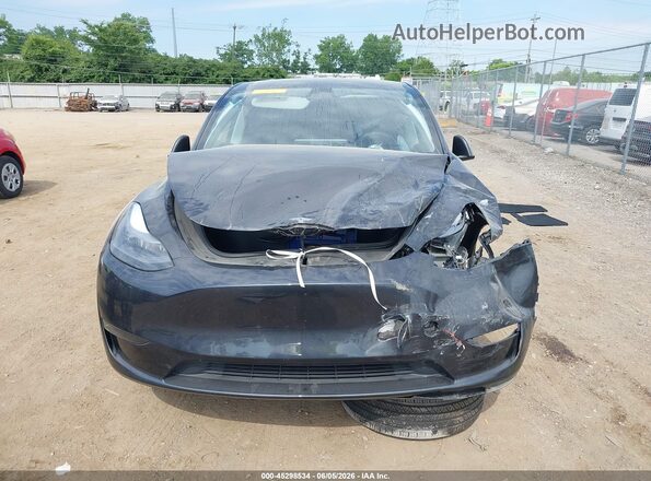 7SAYGDED7SF259917 2025 TESLA MODEL Y Серый Вид панели приборов