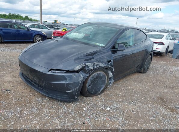 7SAYGDED7TA589958 2026 TESLA MODEL Y Gray Przód lewy