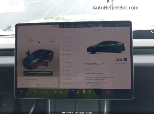 7SAYGDED7TA589958 2026 TESLA MODEL Y Gray Widok tylnych siedzeń