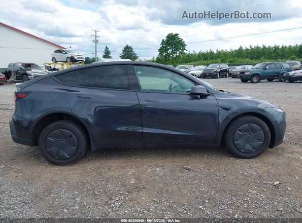 7SAYGDED7TA589958 2026 TESLA MODEL Y Gray Widok zestawu wskaźników