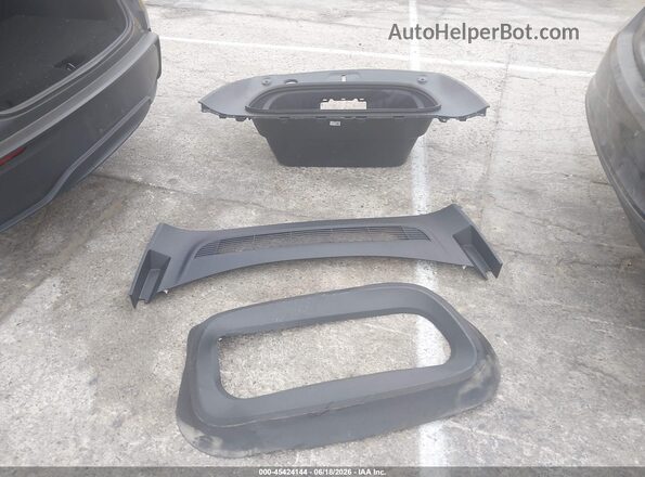 7SAYGDED7TF542867 2026 TESLA MODEL Y Black წინა პანელის ხედი
