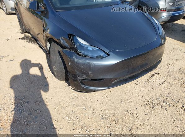 7SAYGDED8RF091246 2024 TESLA MODEL Y Gray წინა ხედი