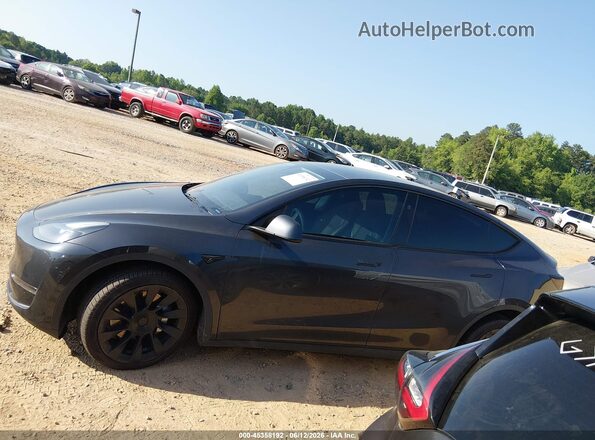 7SAYGDED8RF091246 2024 TESLA MODEL Y Gray სალონის 360-გრადუსიანი ხედი