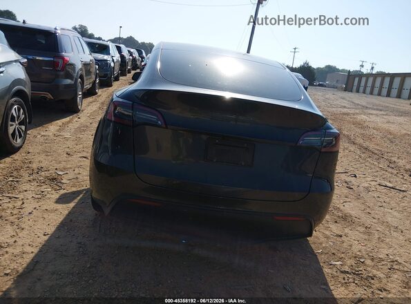 7SAYGDED8RF091246 2024 TESLA MODEL Y Gray 