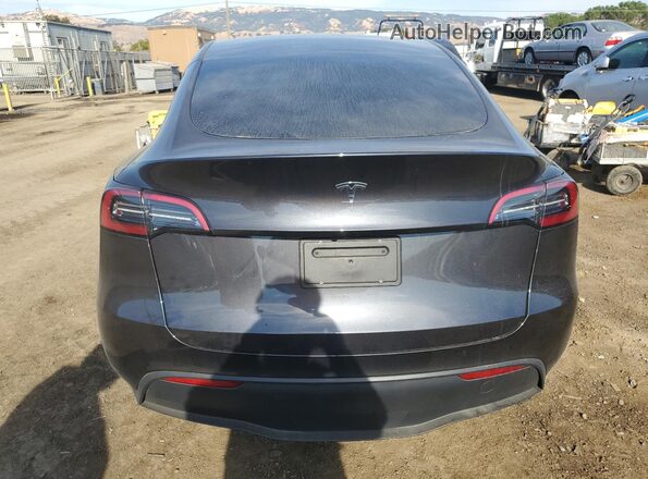 7SAYGDED8RF112774 2024 TESLA MODEL Gray 