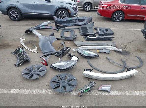 7SAYGDED8SF269260 2025 TESLA MODEL Y Gray Вид щитка приладів