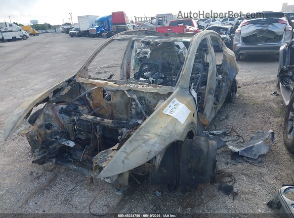 7SAYGDED8TA478576 2026 TESLA MODEL Y Gray Widok z przodu