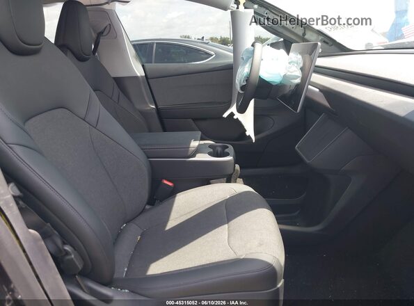 7SAYGDED8TA595364 2026 TESLA MODEL Y Gray Front interior view