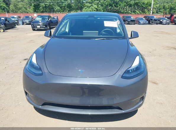 7SAYGDED9PF922802 2023 TESLA MODEL Y Gray Vista del cuadro de instrumentos