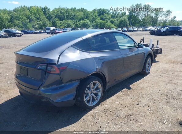 7SAYGDED9PF922802 2023 TESLA MODEL Y Gray 