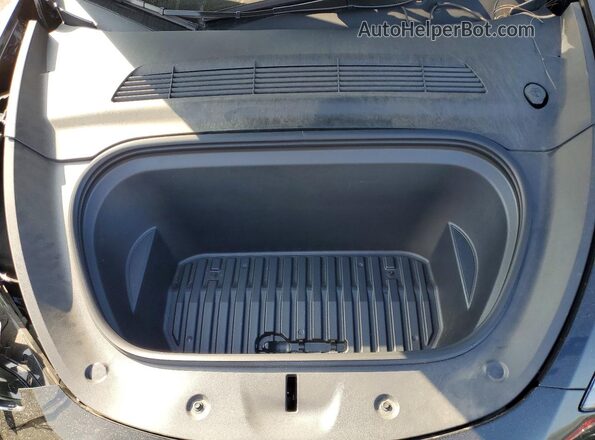 7SAYGDED9RF120883 2024 TESLA MODEL Черный Вид подкапотного пространства
