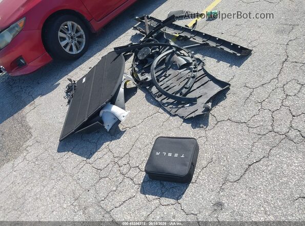 7SAYGDED9TA610082 2026 TESLA MODEL Y Gray Instrument cluster view