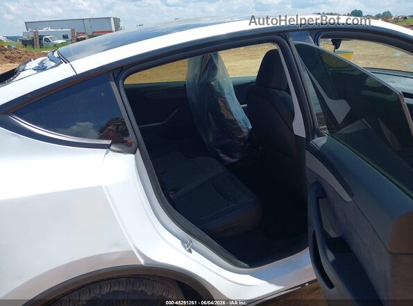 7SAYGDED9TF423234 2026 TESLA MODEL Y White VIN კოდის სტიკერის ხედი