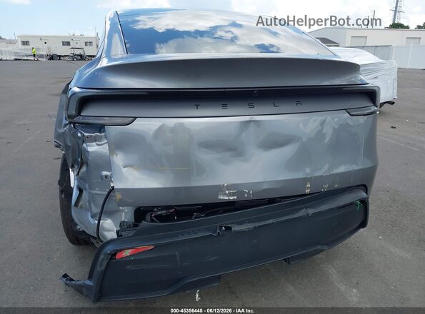 7SAYGDED9TF584280 2026 TESLA MODEL Y Gray 