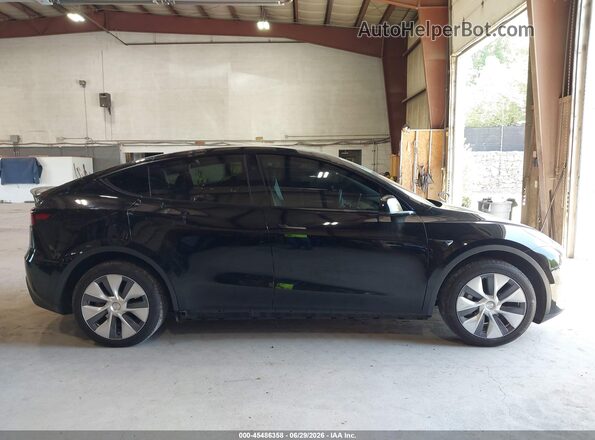 7SAYGDEDXPF940838 2023 TESLA MODEL Y Black Widok wnętrza 360 stopni