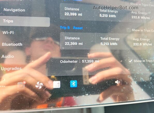 7SAYGDEDXRF046387 2024 TESLA MODEL Красный Вид щитка приборов