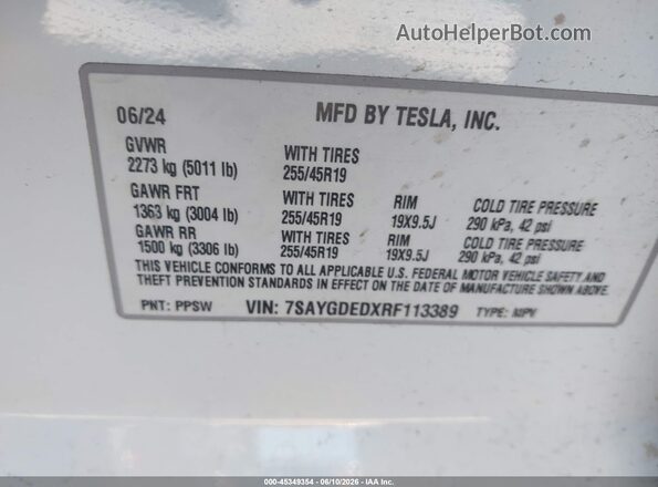 7SAYGDEDXRF113389 2024 TESLA MODEL Y White Front interior view