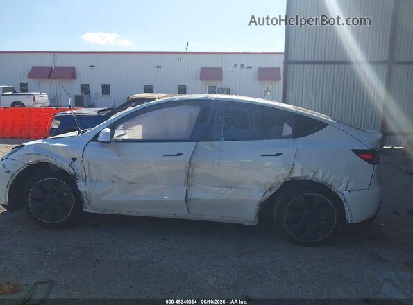 7SAYGDEDXRF113389 2024 TESLA MODEL Y White Front left