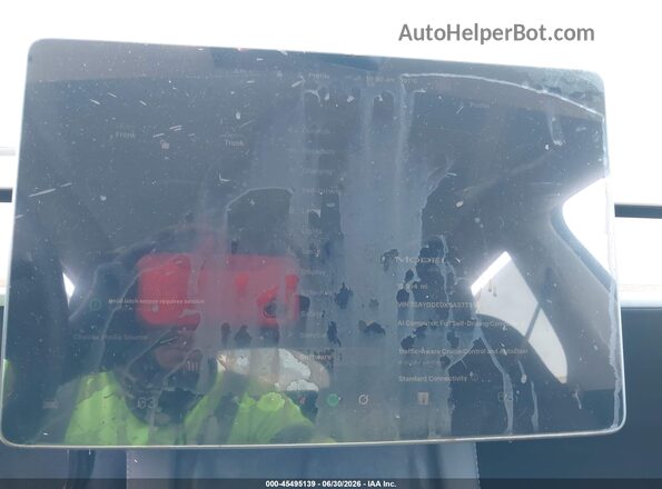 7SAYGDEDXSA377358 2025 TESLA MODEL Y Gray Widok tylnych siedzeń