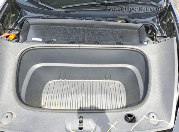 7SAYGDEDXTA457678 2026 TESLA MODEL Black Շարժիչի բաժամունքի տեսք