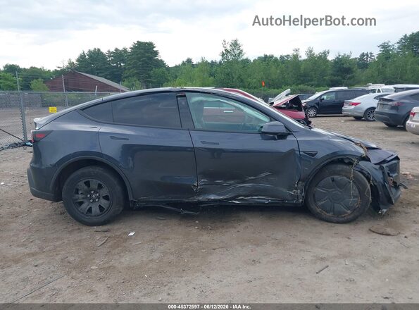 7SAYGDEDXTA590330 2026 TESLA MODEL Y Gray Widok zestawu wskaźników