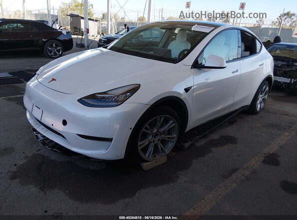 7SAYGDEE0NF438846 2022 TESLA MODEL Y Белый Передняя левая четверть