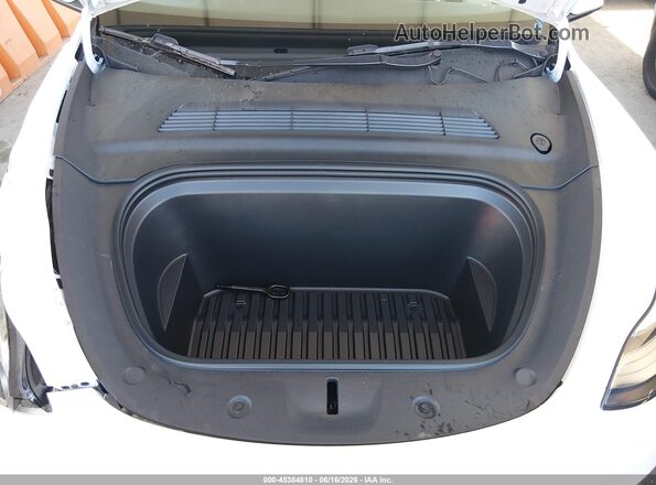 7SAYGDEE0NF438846 2022 TESLA MODEL Y Белый Вид сзади