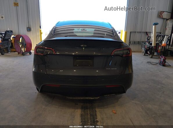 7SAYGDEE0PA045266 2023 TESLA MODEL Y Gray 