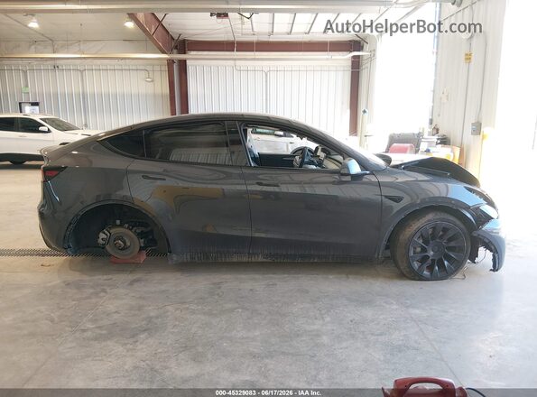 7SAYGDEE0PA045266 2023 TESLA MODEL Y Gray Vista interior trasera