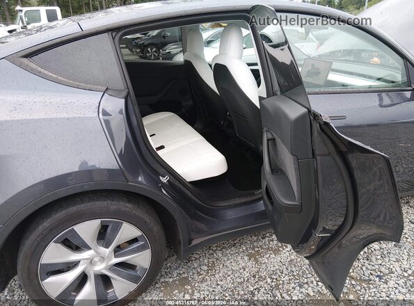 7SAYGDEE0PF604009 2023 TESLA MODEL Y Gray VIN կոդի պիտակի տեսք