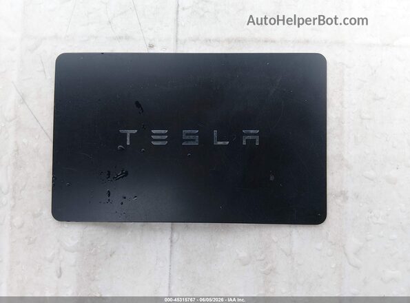 7SAYGDEE0PF604009 2023 TESLA MODEL Y Gray Առջևի վահանակի տեսք