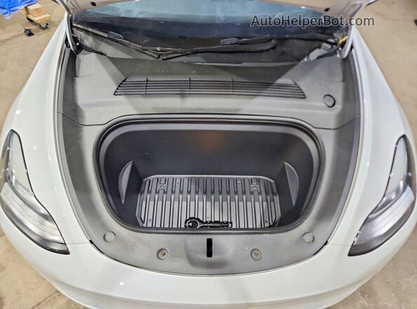 7SAYGDEE0PF614538 2023 TESLA MODEL White Rear interior view
