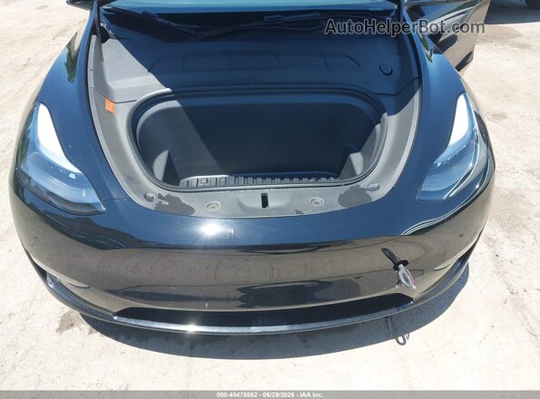 7SAYGDEE0RA214902 2024 TESLA MODEL Y Черный Вид сзади