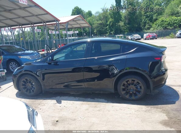7SAYGDEE0RA214902 2024 TESLA MODEL Y Черный Вид задней части салона