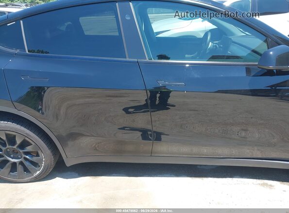 7SAYGDEE0RA214902 2024 TESLA MODEL Y Черный 