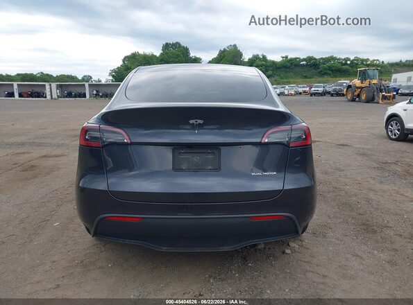 7SAYGDEE0RA281645 2024 TESLA MODEL Y Gray 