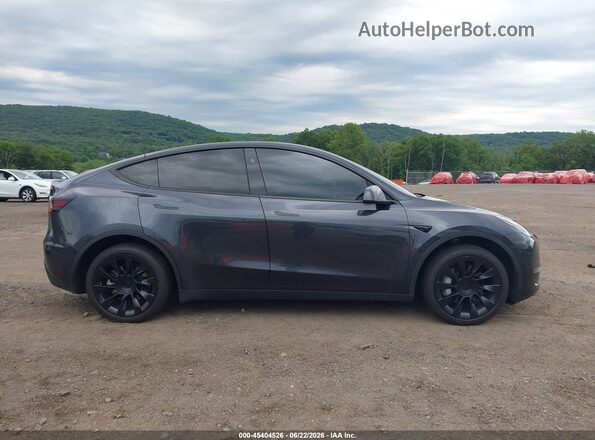 7SAYGDEE0RA281645 2024 TESLA MODEL Y Gray Instrument cluster view