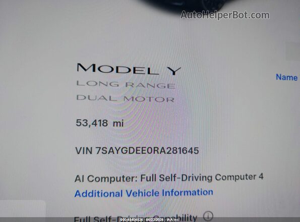 7SAYGDEE0RA281645 2024 TESLA MODEL Y Gray 360 interior view