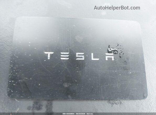 7SAYGDEE0SA337959 2025 TESLA MODEL Y Blue წინა პანელის ხედი